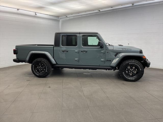 new 2025 Jeep Gladiator car, priced at $43,725