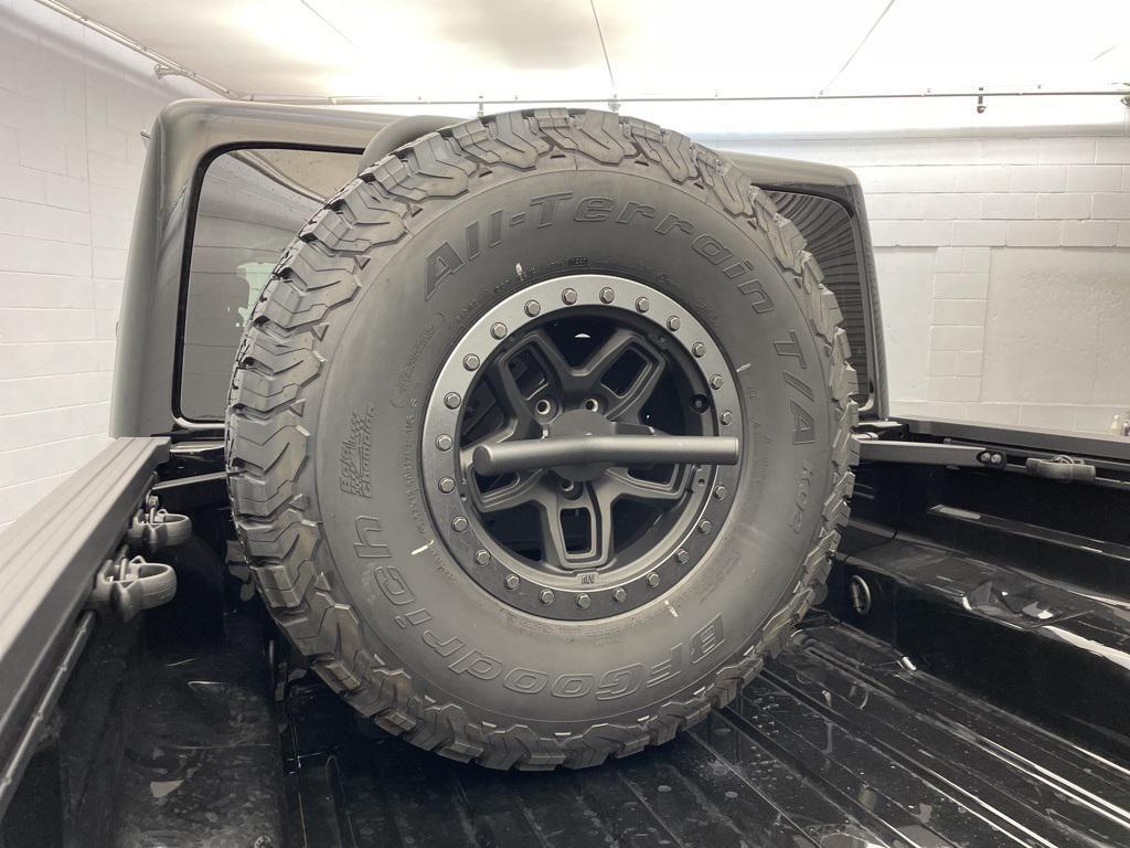 new 2025 Jeep Gladiator car, priced at $79,489