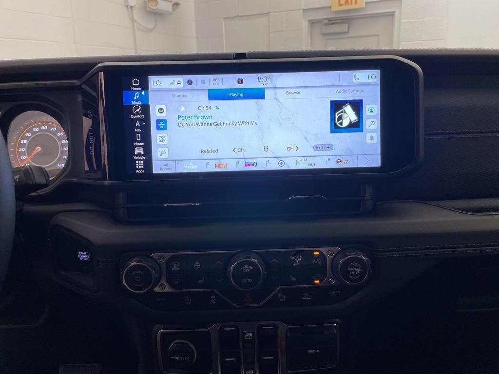 new 2025 Jeep Gladiator car, priced at $79,489