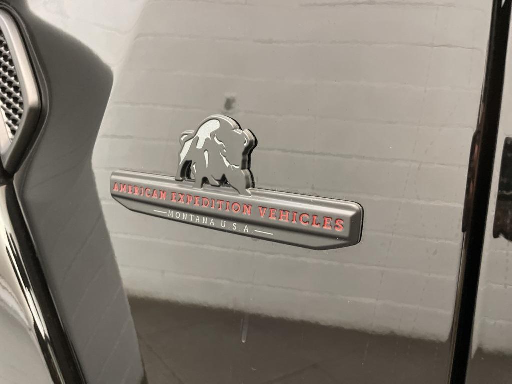 new 2025 Jeep Gladiator car, priced at $79,489