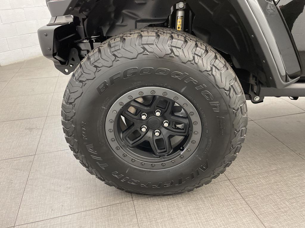 new 2025 Jeep Gladiator car, priced at $79,489