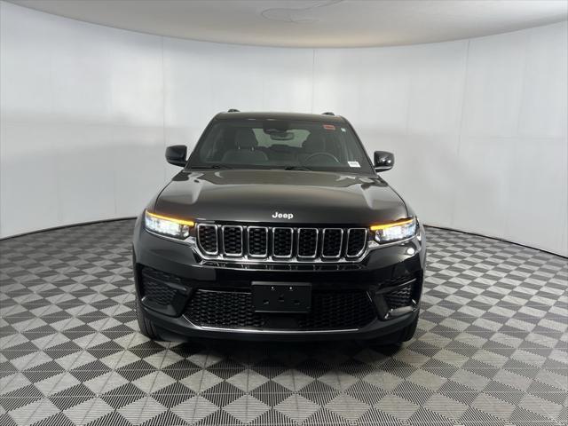 used 2024 Jeep Grand Cherokee car, priced at $29,873