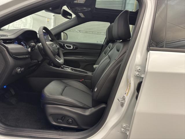 new 2025 Jeep Compass car, priced at $33,452
