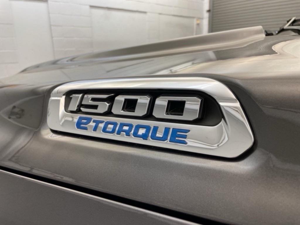 new 2025 Ram 1500 car, priced at $41,092