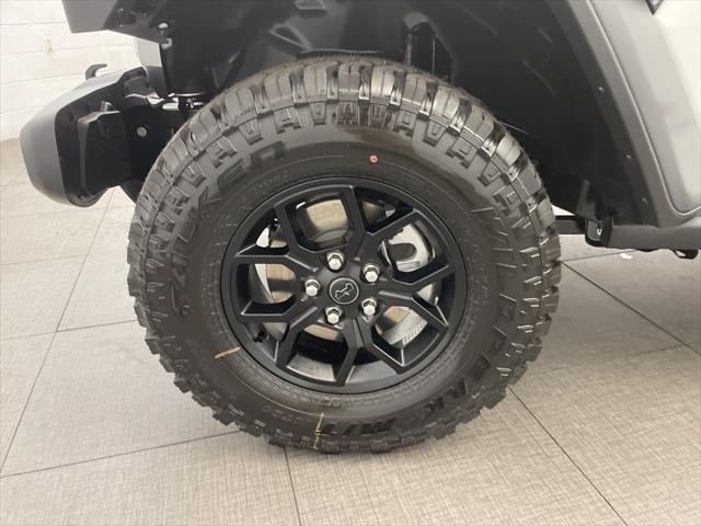 new 2025 Jeep Wrangler car, priced at $44,458