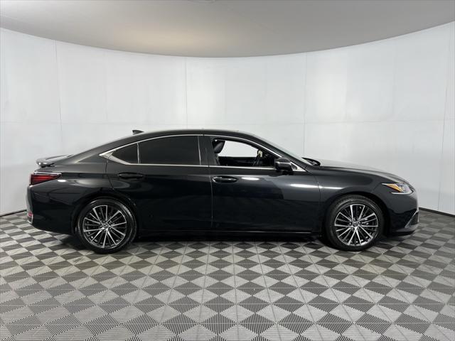used 2024 Lexus ES 300h car, priced at $40,973