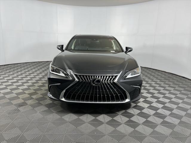 used 2024 Lexus ES 300h car, priced at $40,973