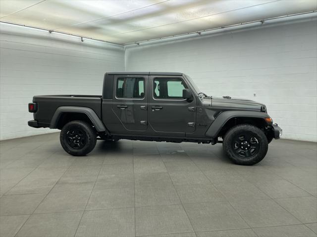 new 2025 Jeep Gladiator car, priced at $39,988