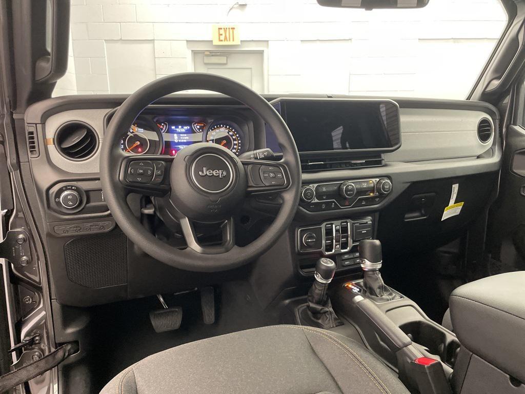 new 2025 Jeep Gladiator car, priced at $38,538