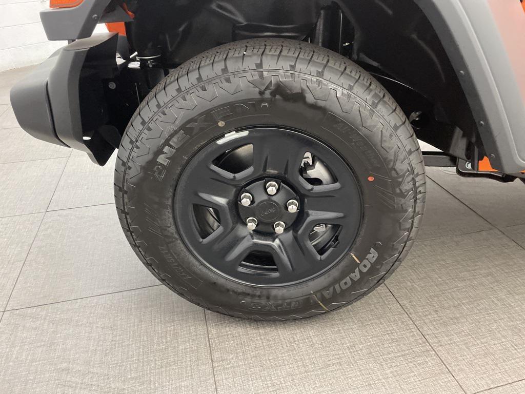 new 2025 Jeep Wrangler car, priced at $36,276
