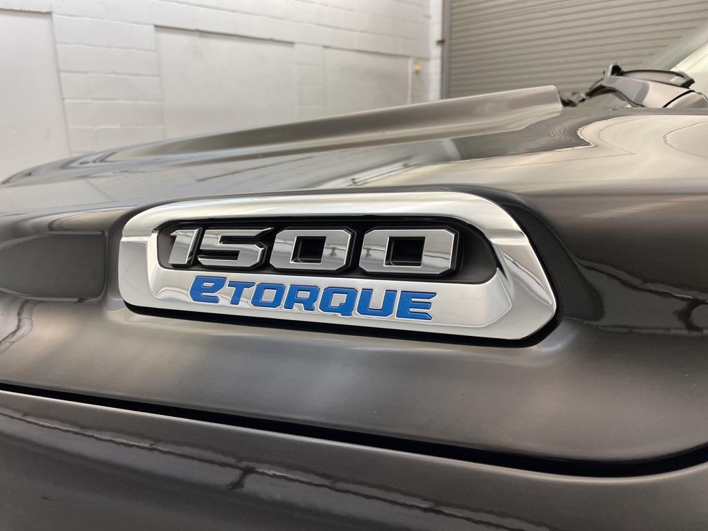 new 2025 Ram 1500 car, priced at $41,092