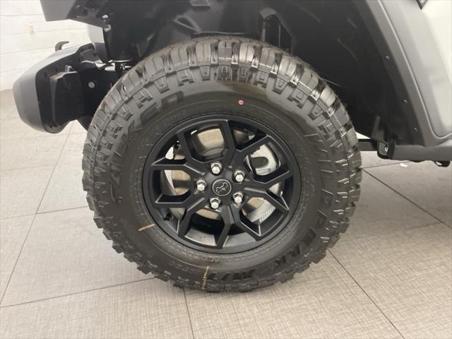 new 2025 Jeep Wrangler car, priced at $42,722