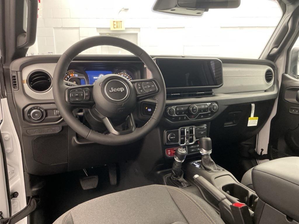 new 2025 Jeep Wrangler car, priced at $37,973