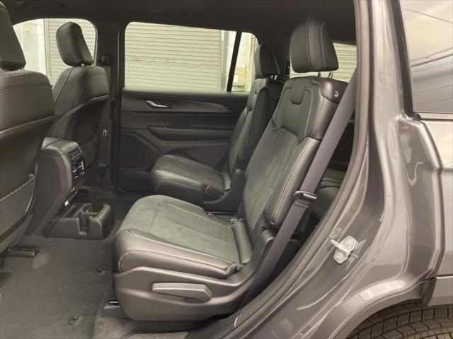 new 2025 Jeep Grand Cherokee L car, priced at $38,270