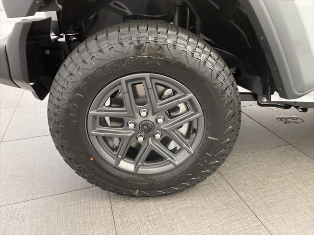 new 2025 Jeep Wrangler car, priced at $35,071