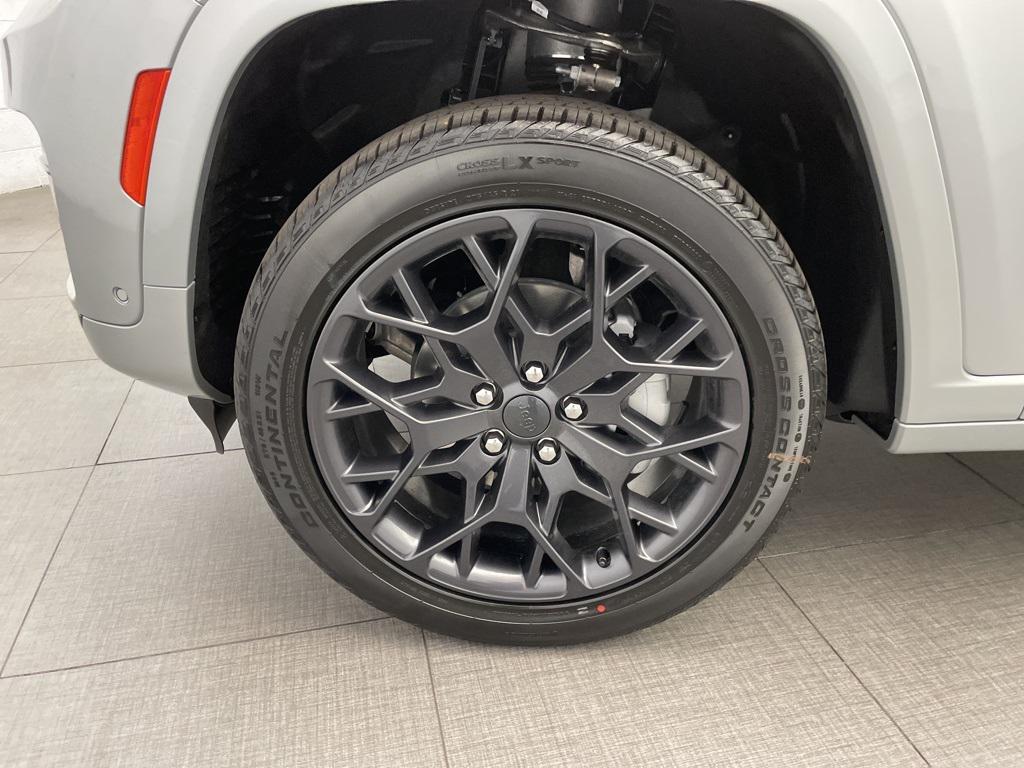 new 2025 Jeep Grand Cherokee car, priced at $65,077