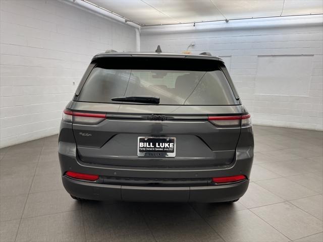 new 2025 Jeep Grand Cherokee car, priced at $38,469