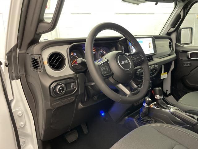 new 2025 Jeep Gladiator car, priced at $41,566