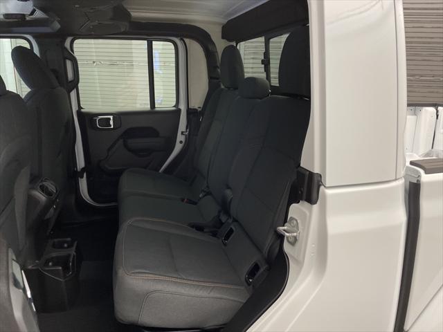 new 2025 Jeep Gladiator car, priced at $41,566