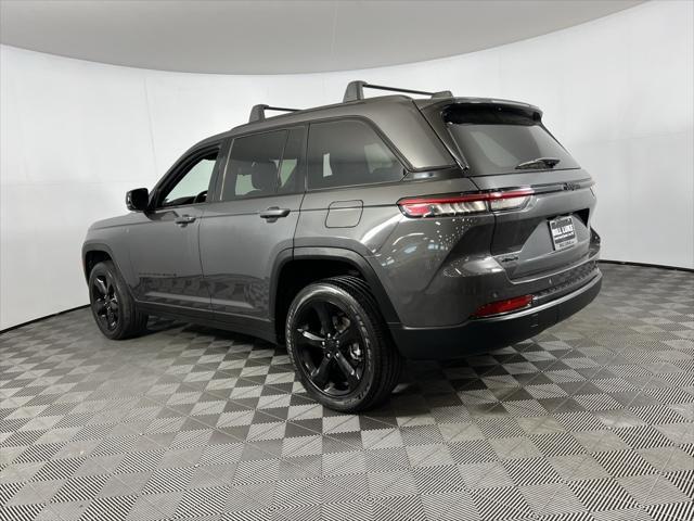 used 2022 Jeep Grand Cherokee car, priced at $31,973