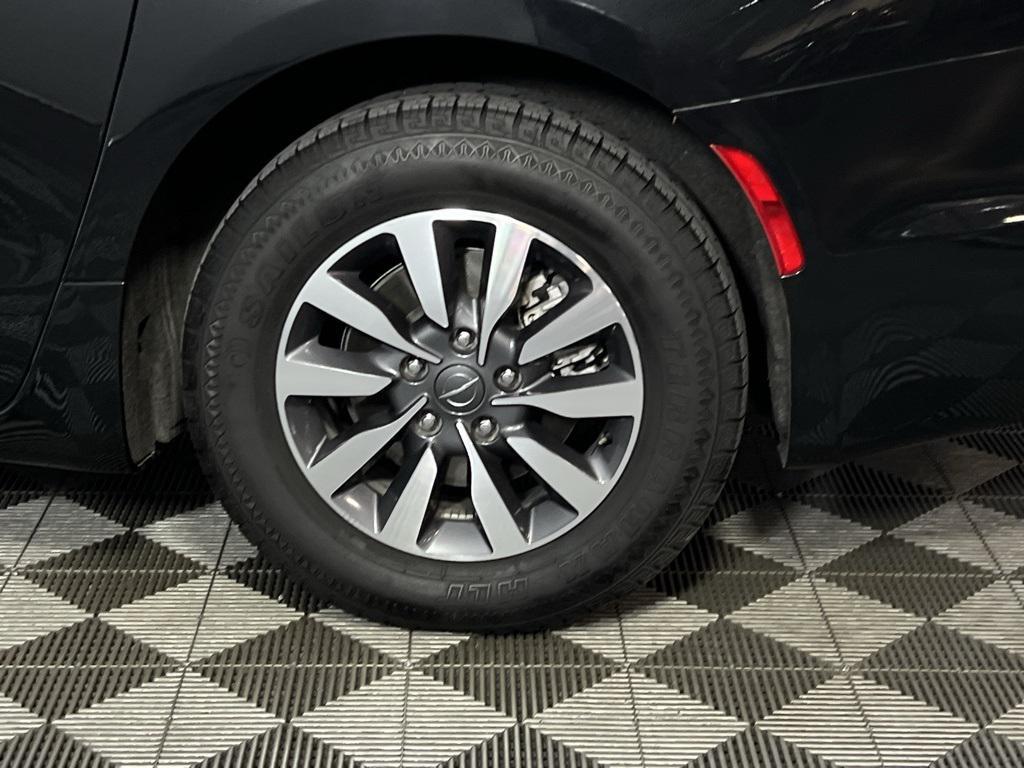 used 2023 Chrysler Pacifica Hybrid car, priced at $29,973