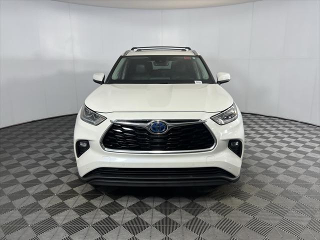 used 2020 Toyota Highlander Hybrid car, priced at $24,973