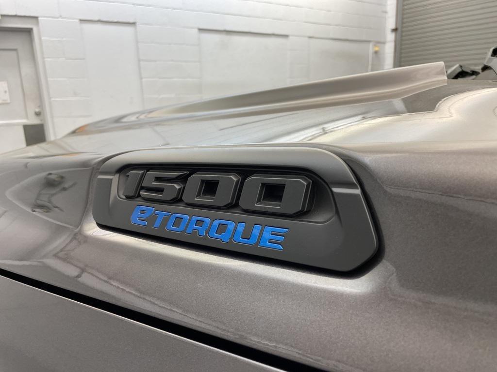 new 2025 Ram 1500 car, priced at $44,983