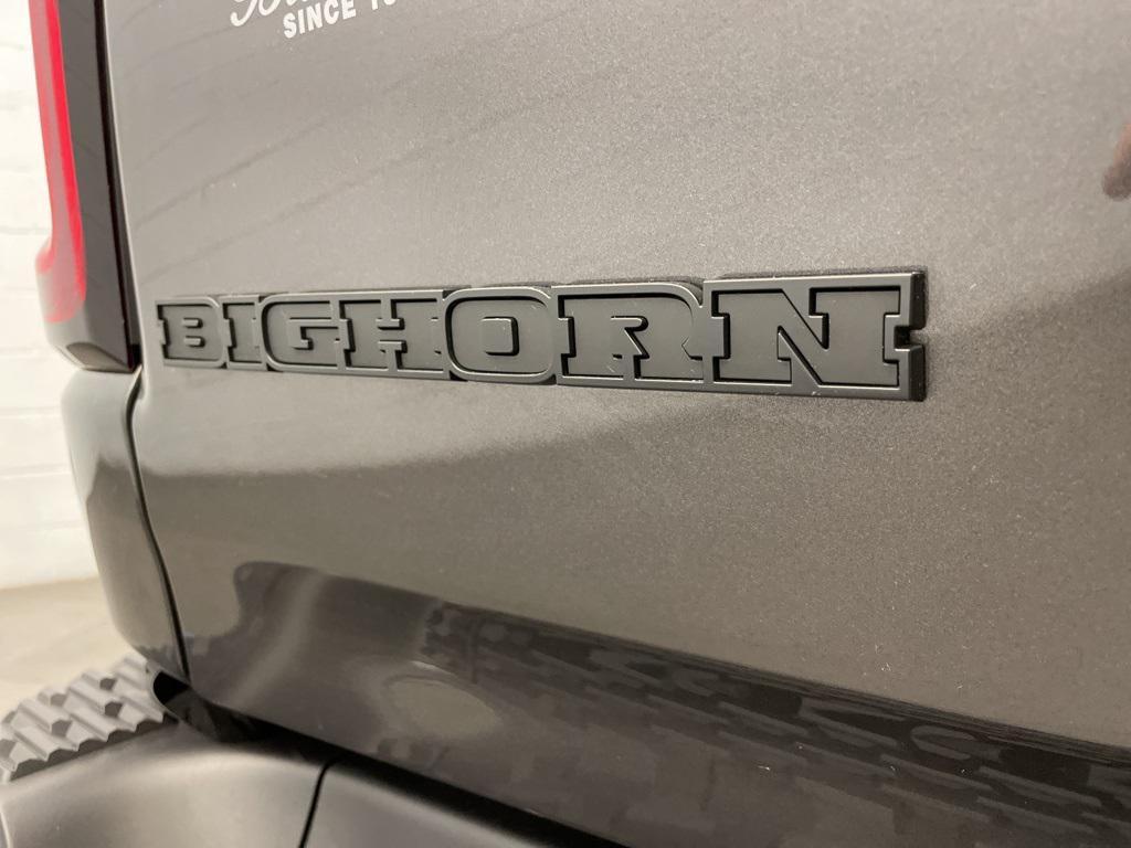 new 2025 Ram 1500 car, priced at $44,983