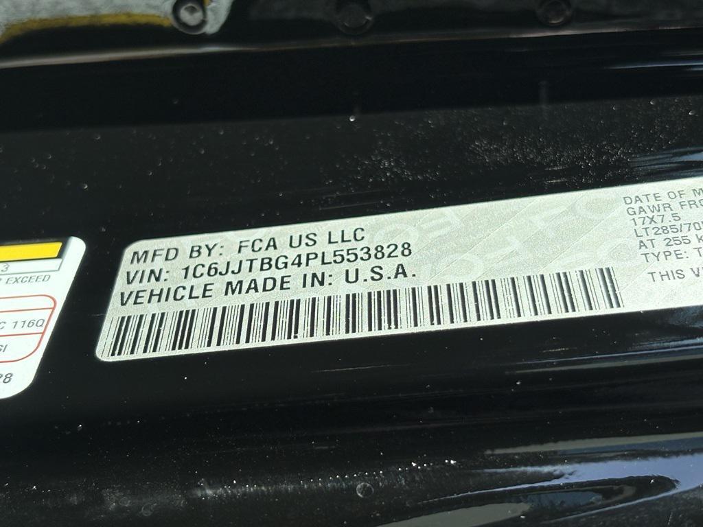 used 2023 Jeep Gladiator car, priced at $43,973