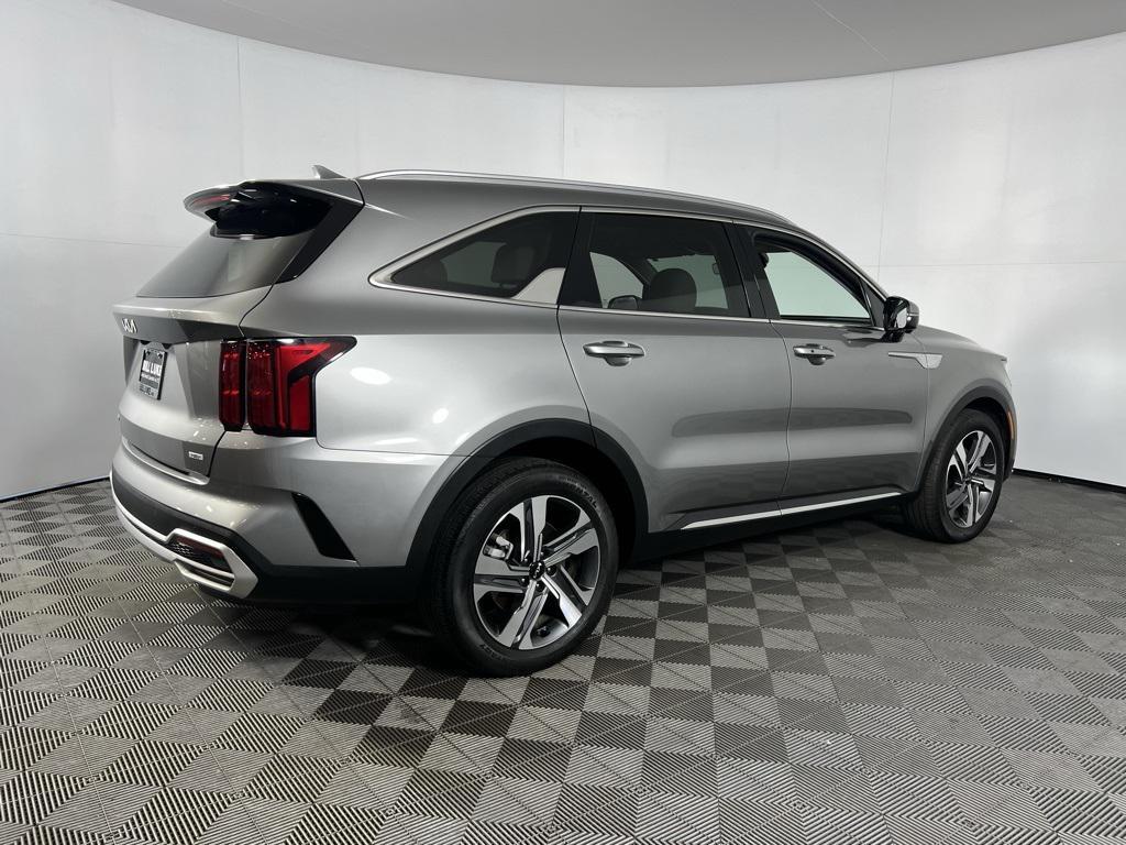 used 2024 Kia Sorento Hybrid car, priced at $30,575