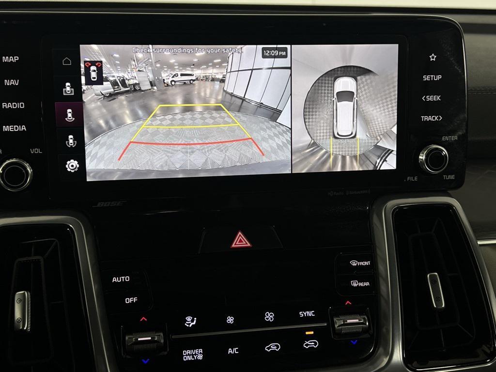 used 2024 Kia Sorento Hybrid car, priced at $30,575