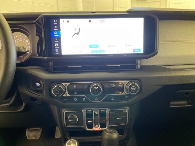 new 2025 Jeep Gladiator car, priced at $37,075