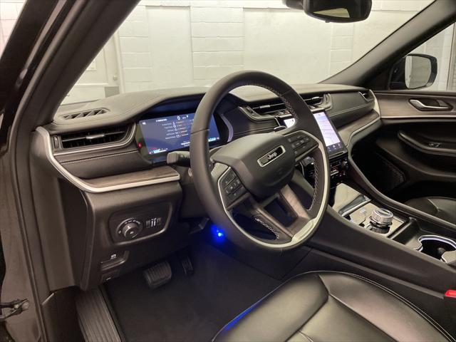 new 2024 Jeep Grand Cherokee L car, priced at $40,489