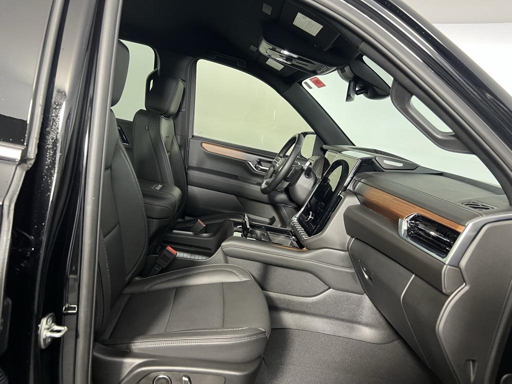 used 2025 GMC Yukon XL car, priced at $74,973