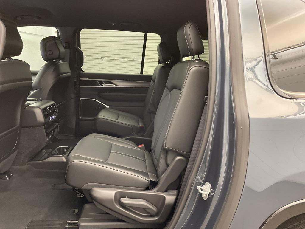 new 2025 Jeep Wagoneer L car, priced at $66,889