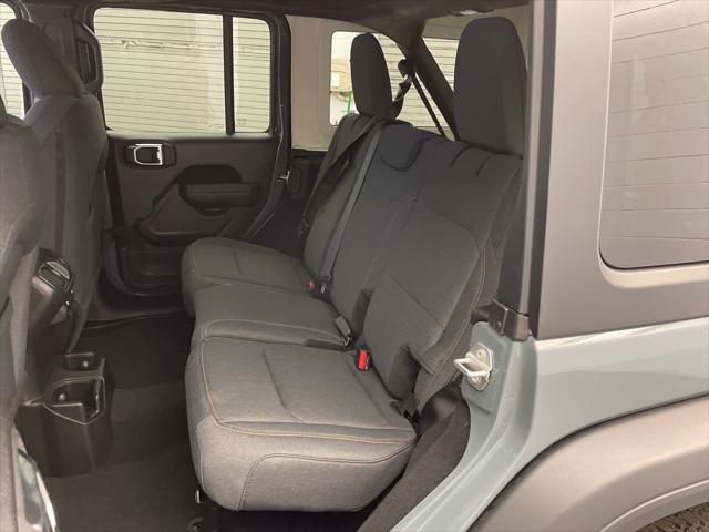 new 2025 Jeep Wrangler car, priced at $39,376