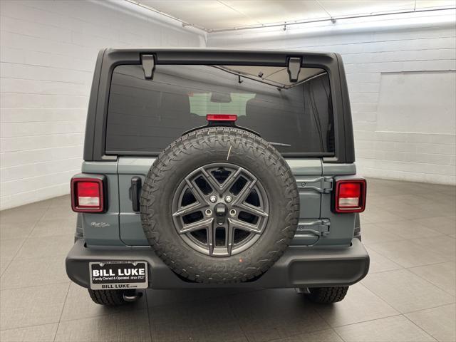 new 2025 Jeep Wrangler car, priced at $39,376