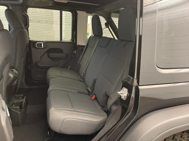 new 2025 Jeep Wrangler car, priced at $48,417