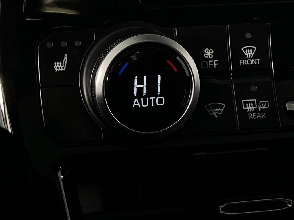 used 2025 Toyota Highlander car, priced at $41,973