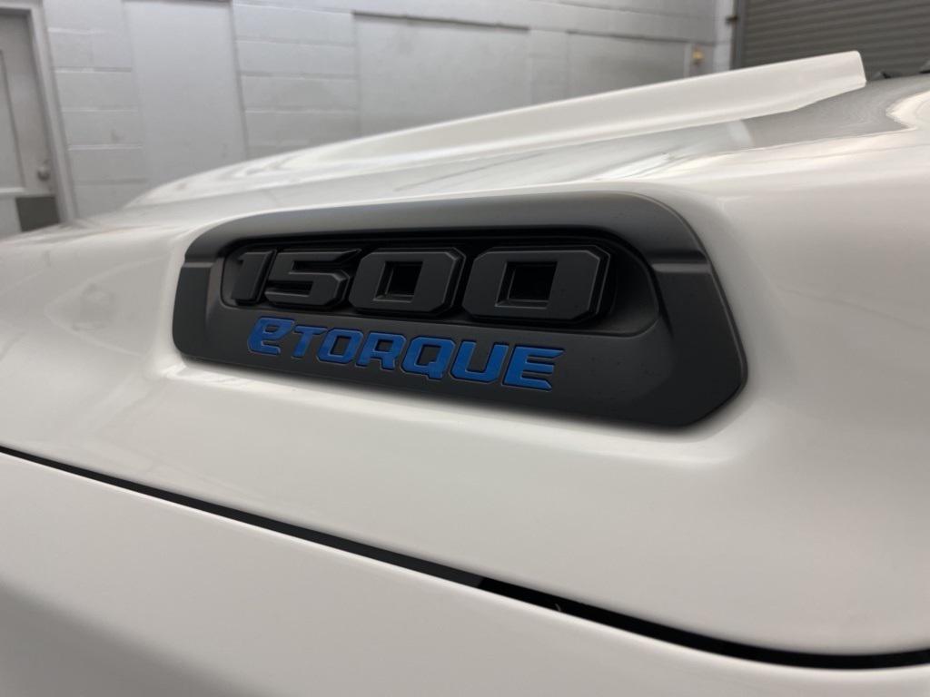 new 2025 Ram 1500 car, priced at $42,489