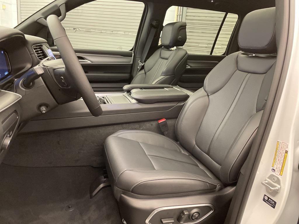 new 2025 Jeep Wagoneer car, priced at $67,982