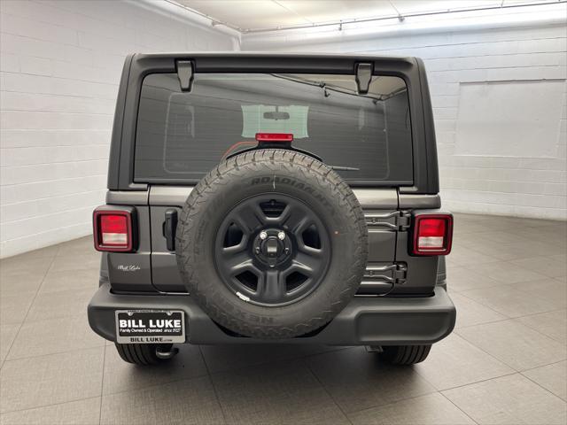 new 2025 Jeep Wrangler car, priced at $32,376