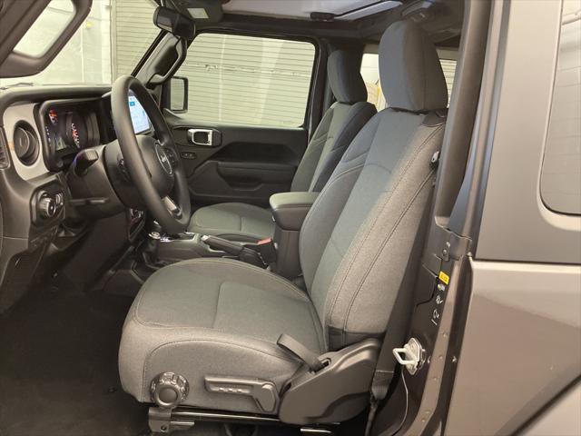 new 2025 Jeep Wrangler car, priced at $32,376