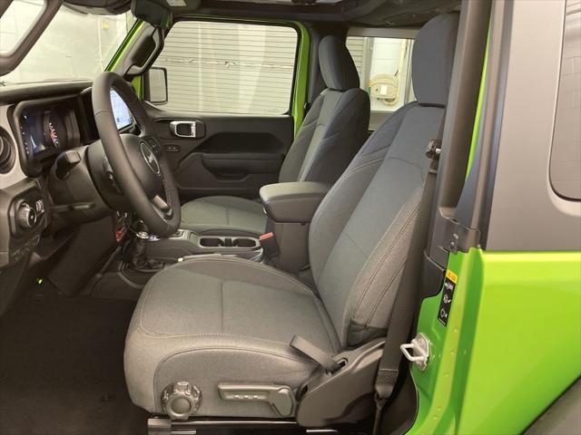 new 2025 Jeep Wrangler car, priced at $44,098