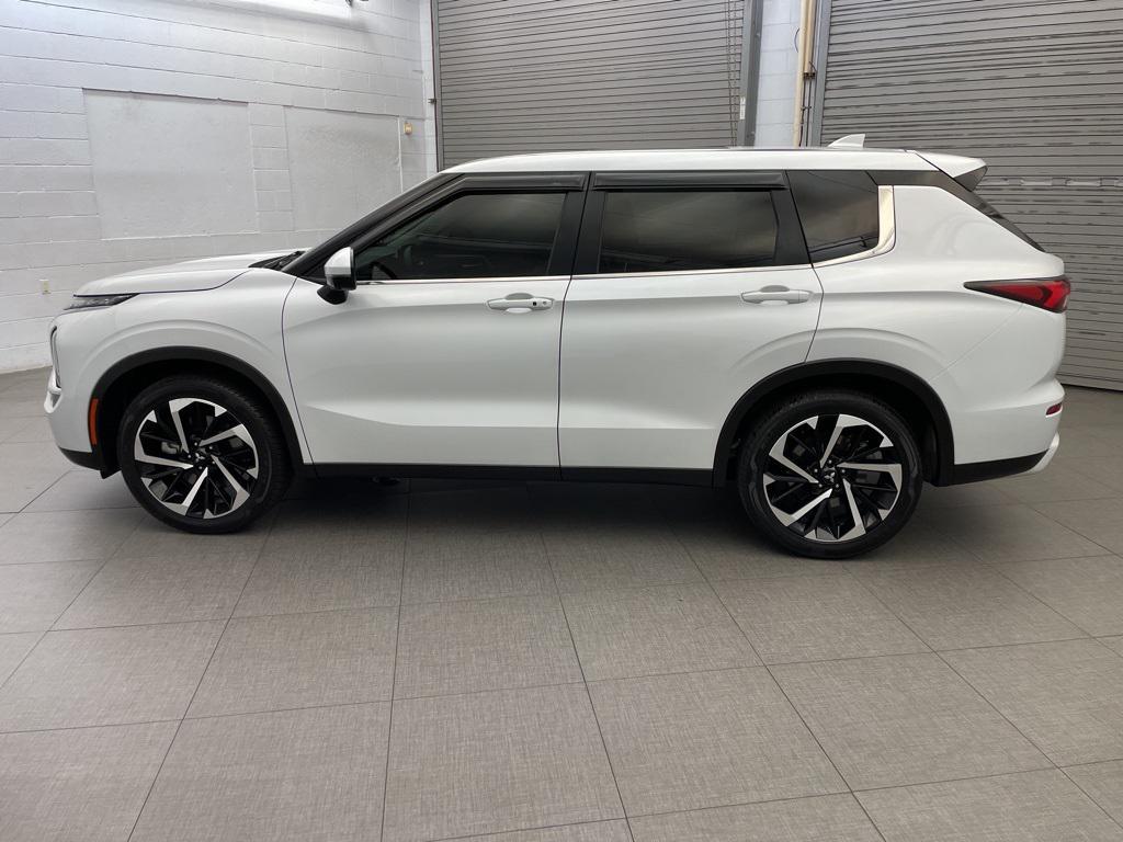 used 2024 Mitsubishi Outlander car, priced at $24,973