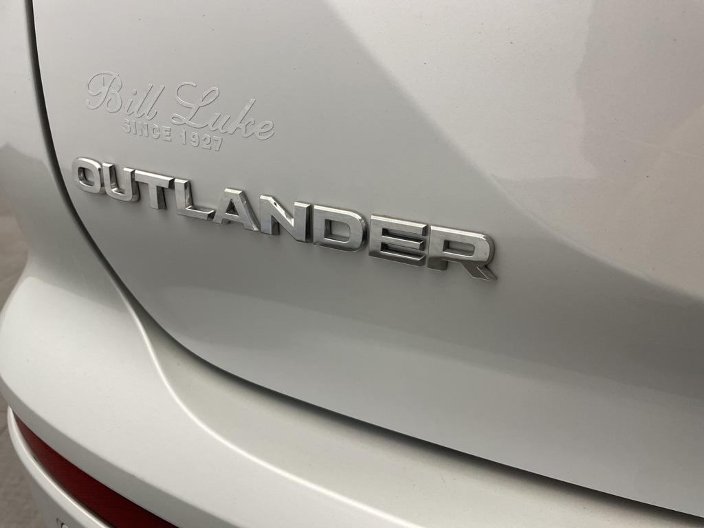 used 2024 Mitsubishi Outlander car, priced at $24,973