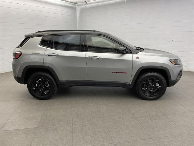 new 2024 Jeep Compass car, priced at $29,995