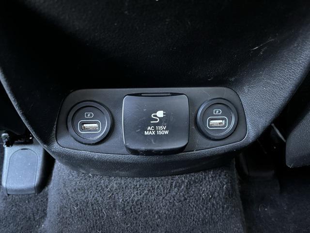 used 2022 Hyundai Santa Fe car, priced at $23,975