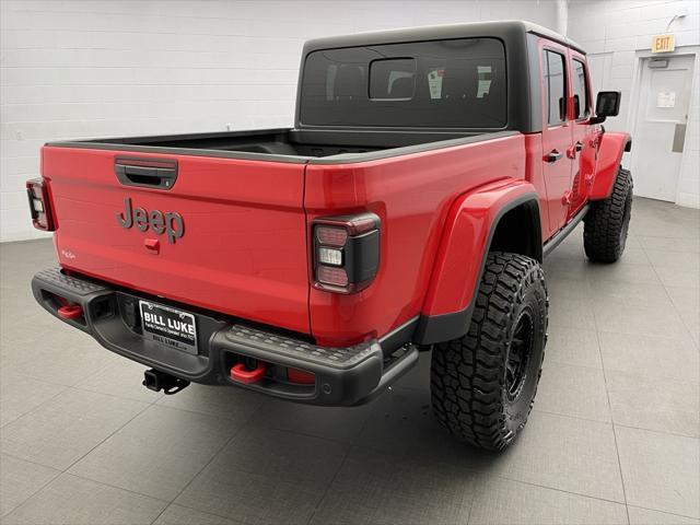 new 2023 Jeep Gladiator car, priced at $59,974