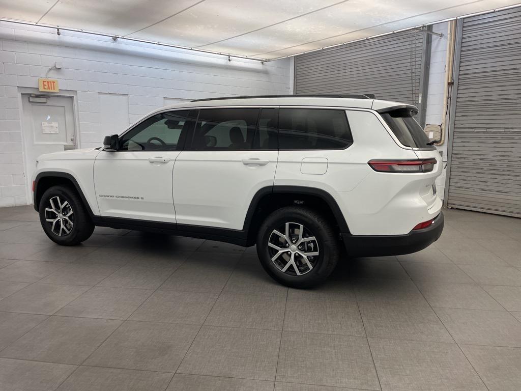 new 2025 Jeep Grand Cherokee L car, priced at $38,643